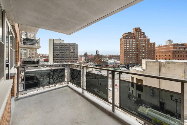 70-31 108th Street 6E, Forest Hills, NY 11375