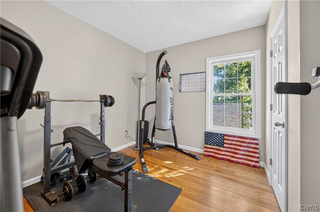 8846 Seneca Avenue, Cicero, NY 13039