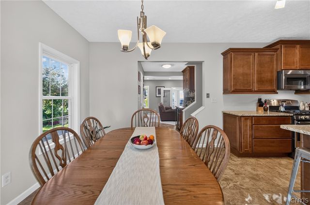 8846 Seneca Avenue, Cicero, NY 13039