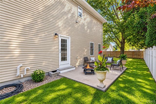 8846 Seneca Avenue, Cicero, NY 13039