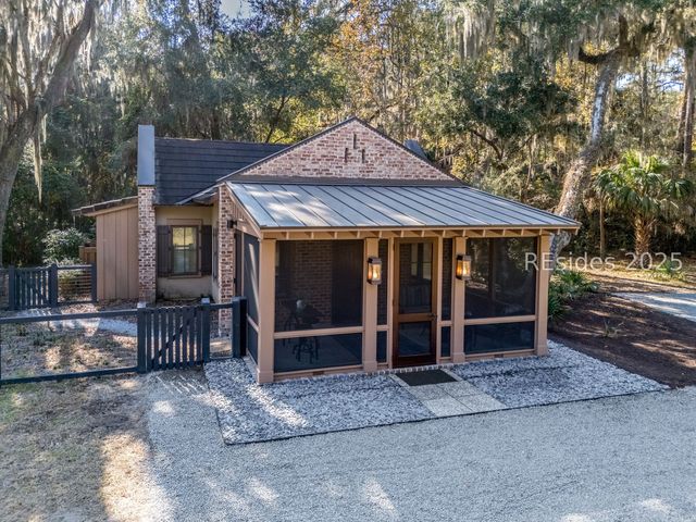 30 Bee Tree Dr, Okatie, SC 29909