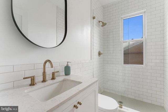 2527 Q ST NW #202, Washington, DC 20007