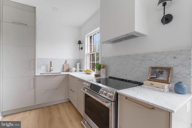 2527 Q ST NW #202, Washington, DC 20007