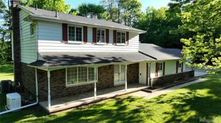 2356 Rochester Road, Addison Township, MI 48367