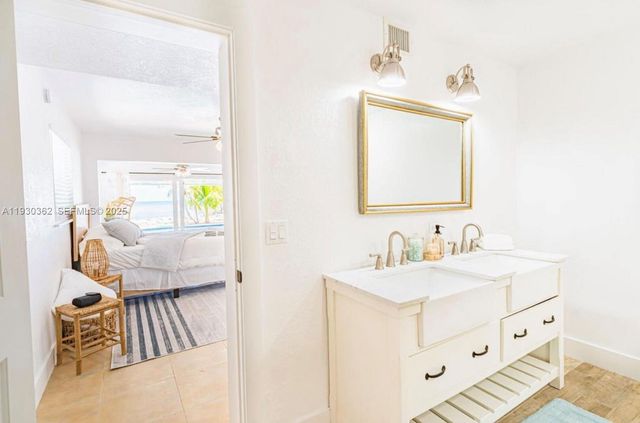 75433 Overseas Hwy, Islamorada, FL 33036