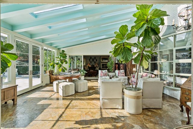 352 Confederate Circle, Charleston, SC 29407