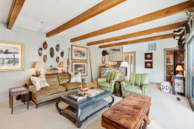 352 Confederate Circle, Charleston, SC 29407