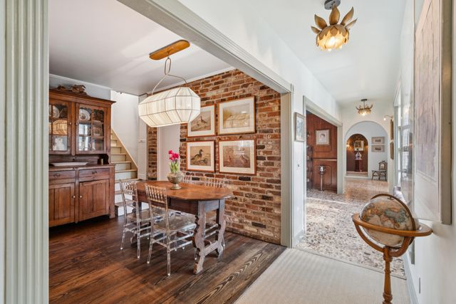 352 Confederate Circle, Charleston, SC 29407