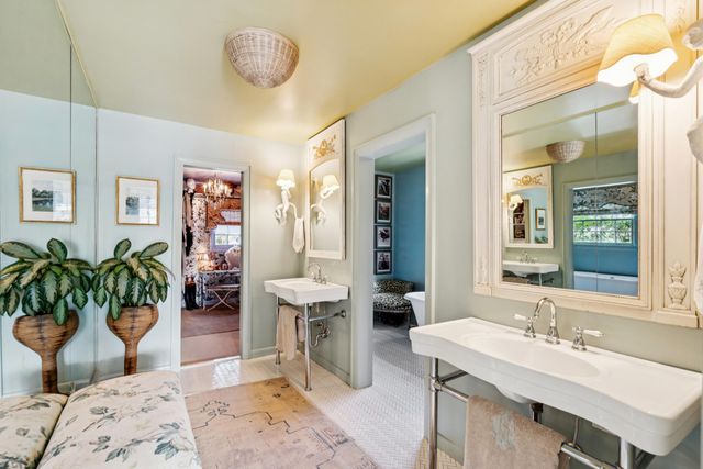 352 Confederate Circle, Charleston, SC 29407