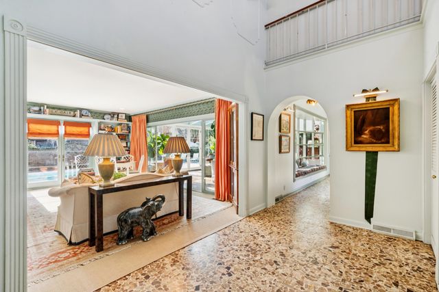 352 Confederate Circle, Charleston, SC 29407