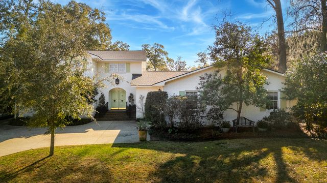 352 Confederate Circle, Charleston, SC 29407