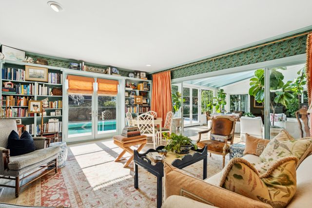 352 Confederate Circle, Charleston, SC 29407