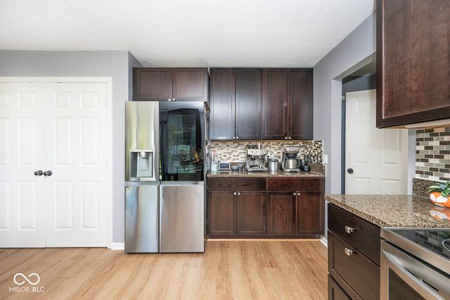 6922 W Briarwood Boulevard, New Palestine, IN 46163