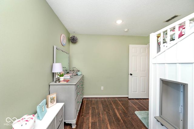 6922 W Briarwood Boulevard, New Palestine, IN 46163