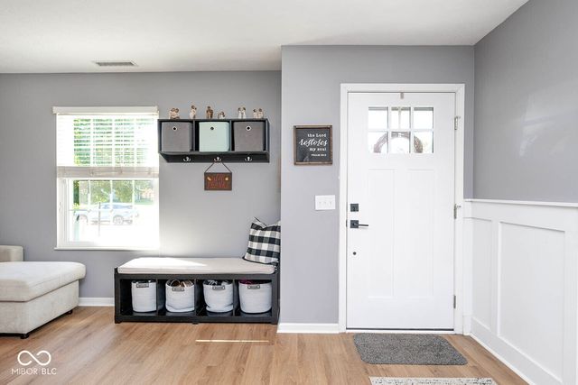 6922 W Briarwood Boulevard, New Palestine, IN 46163