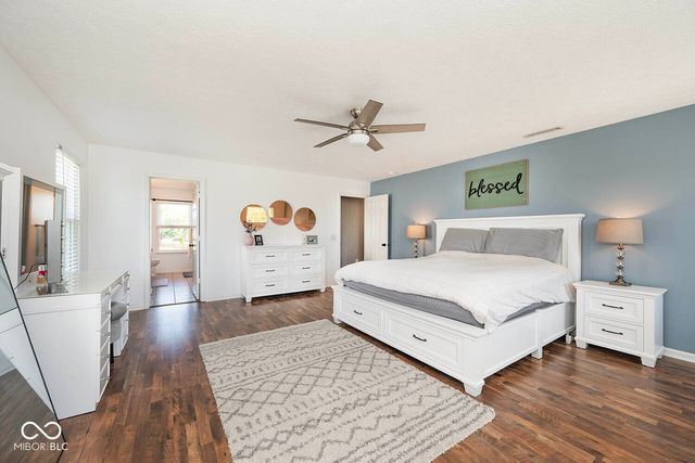 6922 W Briarwood Boulevard, New Palestine, IN 46163