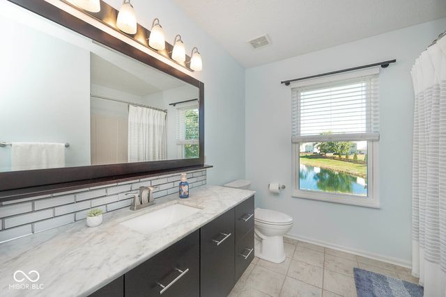 6922 W Briarwood Boulevard, New Palestine, IN 46163