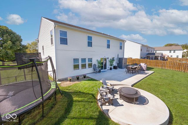 6922 W Briarwood Boulevard, New Palestine, IN 46163