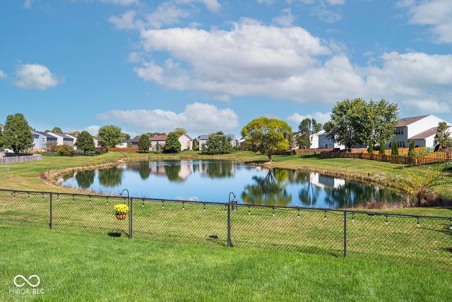 6922 W Briarwood Boulevard, New Palestine, IN 46163