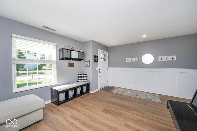 6922 W Briarwood Boulevard, New Palestine, IN 46163