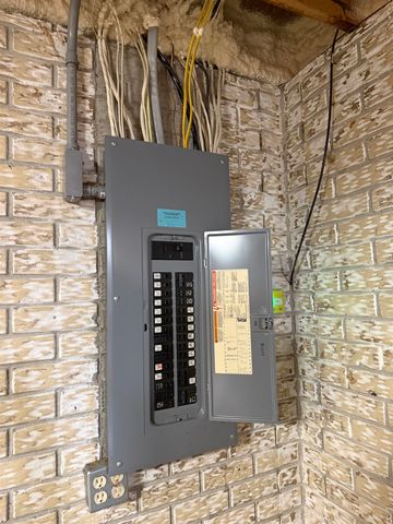 2821 Churchhill Lane, Saginaw, MI 48603