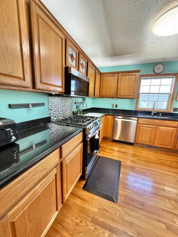 2821 Churchhill Lane, Saginaw, MI 48603