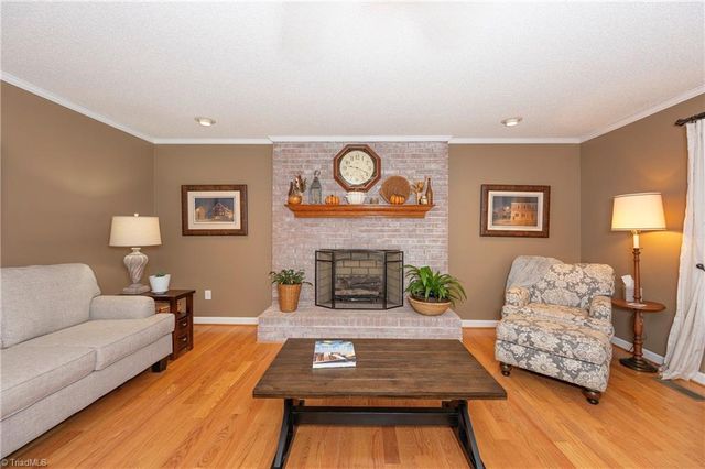 176 Forest Meadow Lane, Clemmons, NC 27012