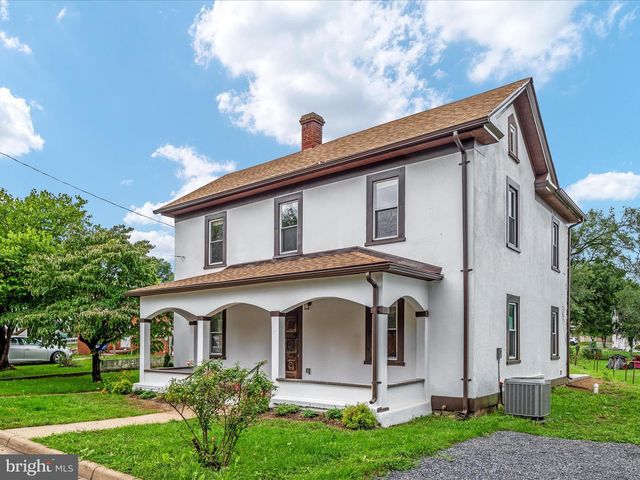 323 OSAGE ST, Front Royal, VA 22630