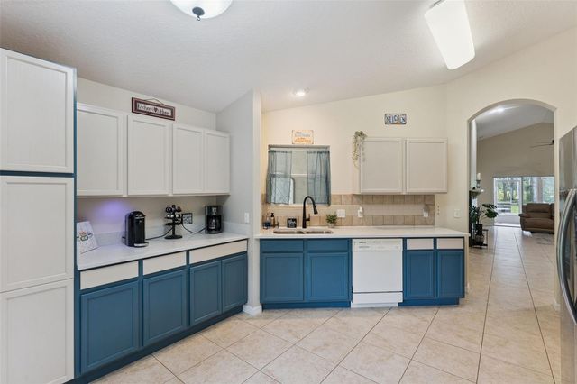 2535 E LAKE DRIVE, Deland, FL 32724