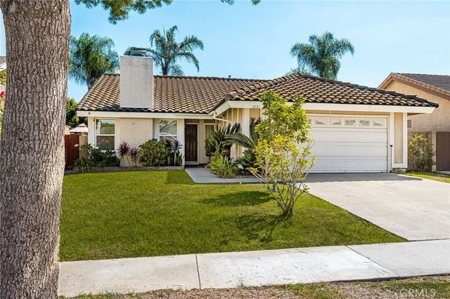 1231 N Dolores, Anaheim, CA 92807