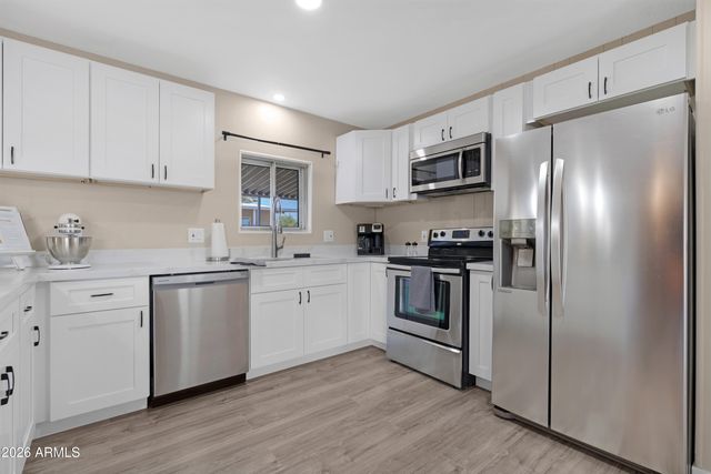 25408 S MONTANA Avenue, Sun Lakes, AZ 85248