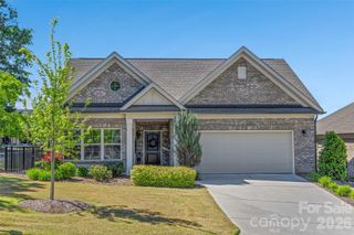 935 Stone Village Drive, Tega Cay, SC 29708