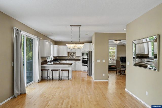 5911 SW Banyon Cir, Corvallis, OR 97333