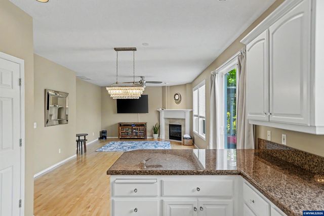 5911 SW Banyon Cir, Corvallis, OR 97333