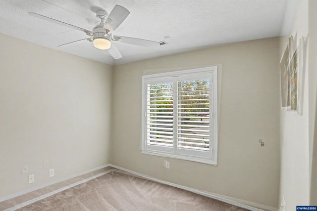 5911 SW Banyon Cir, Corvallis, OR 97333