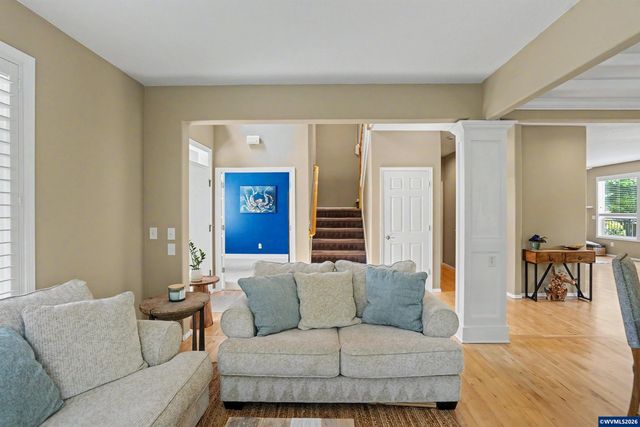 5911 SW Banyon Cir, Corvallis, OR 97333