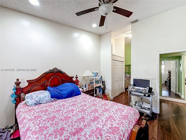 6722 NW 192nd Lane, Hialeah, FL 33015