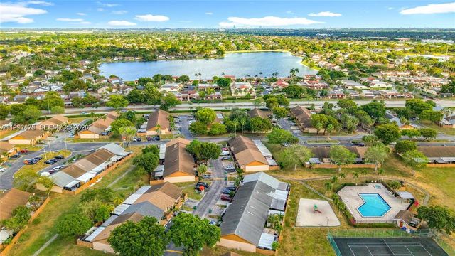6722 NW 192nd Lane, Hialeah, FL 33015