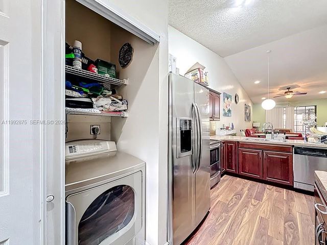 6722 NW 192nd Lane, Hialeah, FL 33015