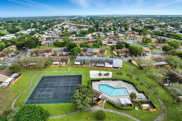 6722 NW 192nd Lane, Hialeah, FL 33015