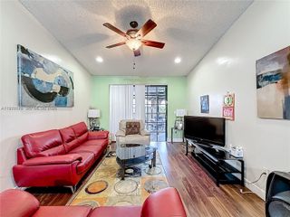 6722 NW 192nd Lane, Hialeah, FL 33015