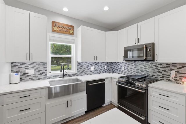 3810 Tanglewood Place, Janesville, WI 53546
