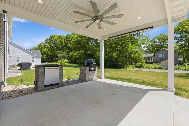 3810 Tanglewood Place, Janesville, WI 53546