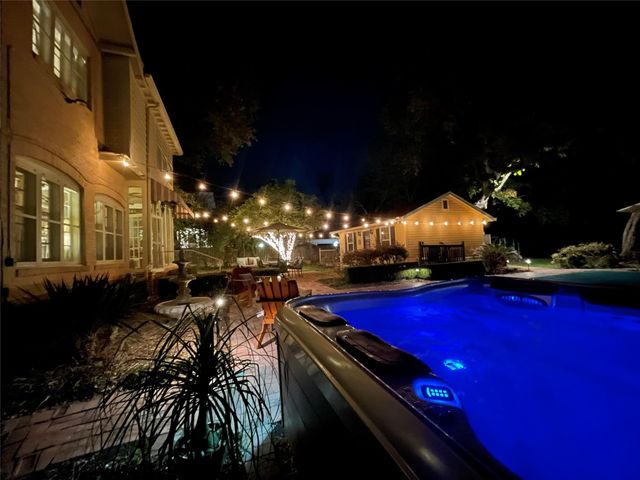 719 W San Antonio ST, San Marcos, TX 78666