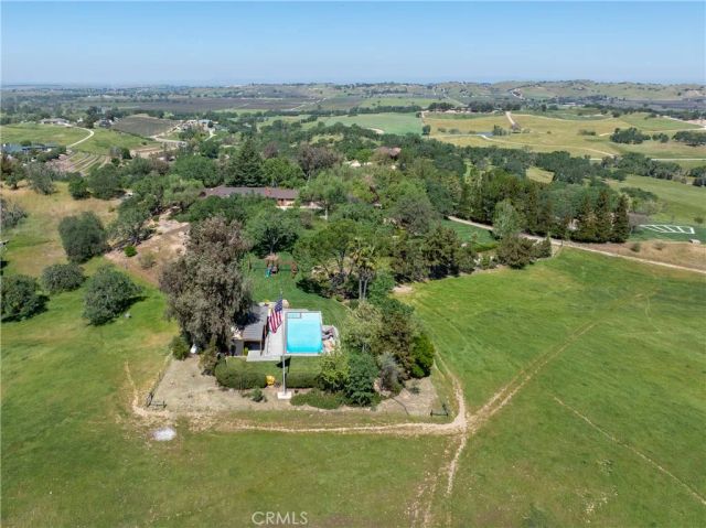 6125 El Pomar, Templeton, CA 93465