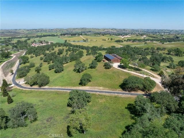 6125 El Pomar, Templeton, CA 93465