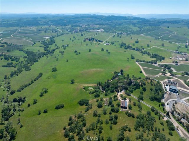 6125 El Pomar, Templeton, CA 93465