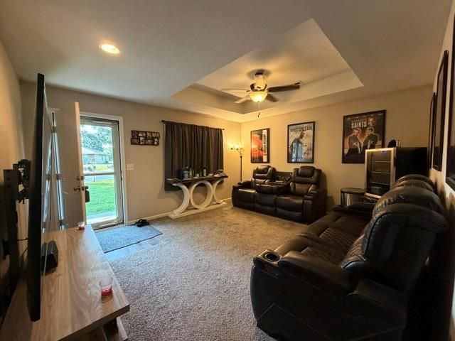 108 SE 25TH Street, Oak Grove, MO 64075