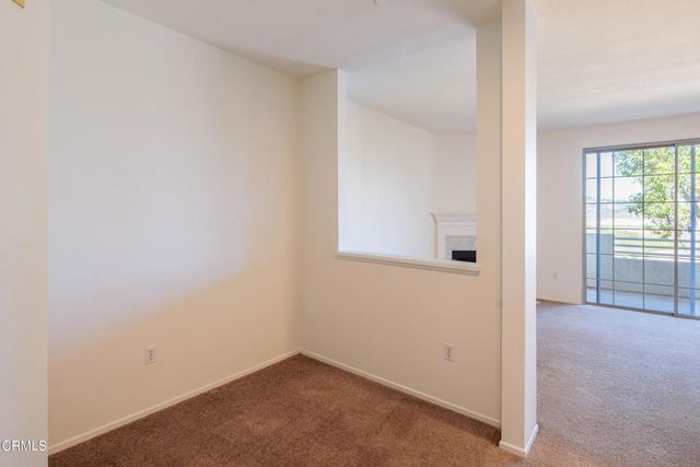 2913 Antonio Drive 106, Camarillo, CA 93010