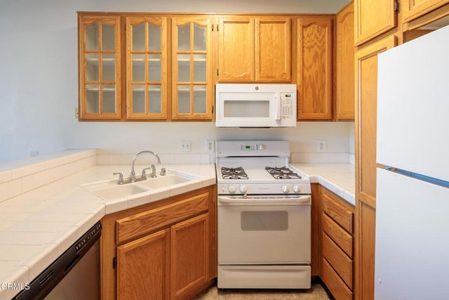 2913 Antonio Drive 106, Camarillo, CA 93010